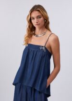 Top Liu Jo in denim chambray ricami gioiello inserto elastico sul dietro